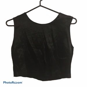 VINTAGE SATINY SLEEVELESS BUTTON-BACK CROP TOP